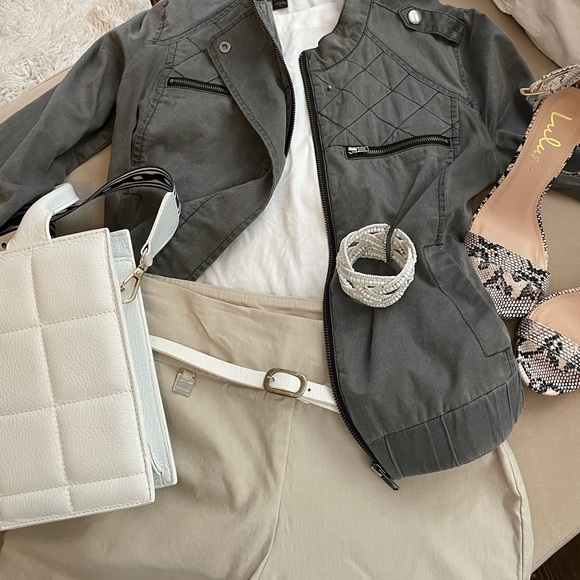 Grey/faded black utility jacket; excellent pre-owned condition - Picture 1 of 9